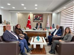 Adanalılar Eğitim Kültür ve Dayanışma Derneği Yönetim Kurulu Üyeleri.jpg